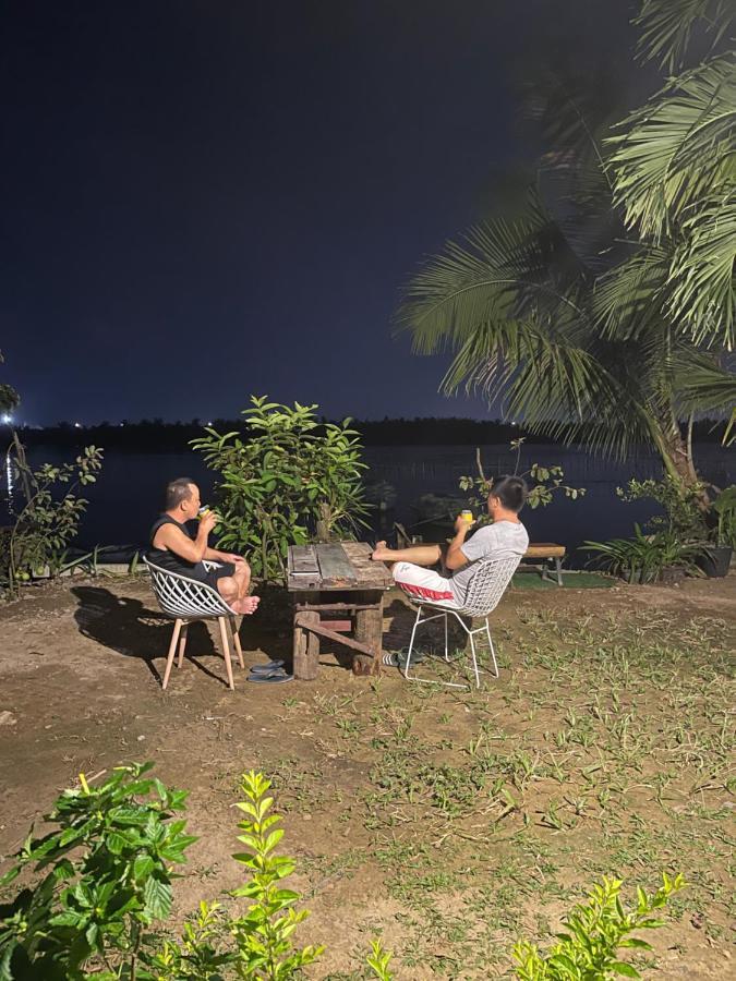 Coral Riverside Homestay & Hostel Hoi An Eksteriør billede